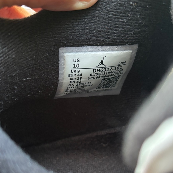 Jordan Retro White and Red Sneakers - Picture 7 of 8